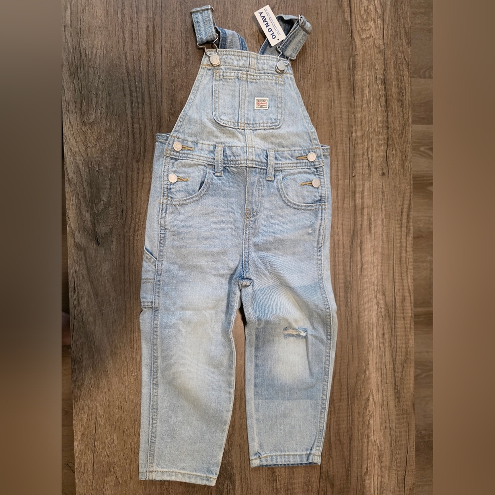 Old Navy Blue Relaxed Fit Jeans with Casual Style